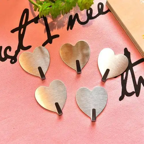 韩风ins极简创意爱心桃心银色粘钩无痕软妹少女心形挂钩房间装饰