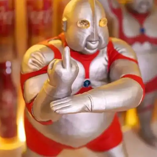 微信头像 61 不太正经的奥特曼