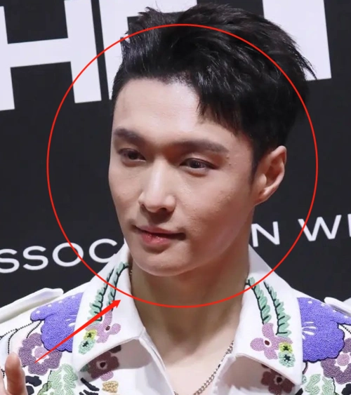 gq打光太死亡?王耀庆眼袋重张艺兴痘痘明显,蔡徐坤却抗住了镜头