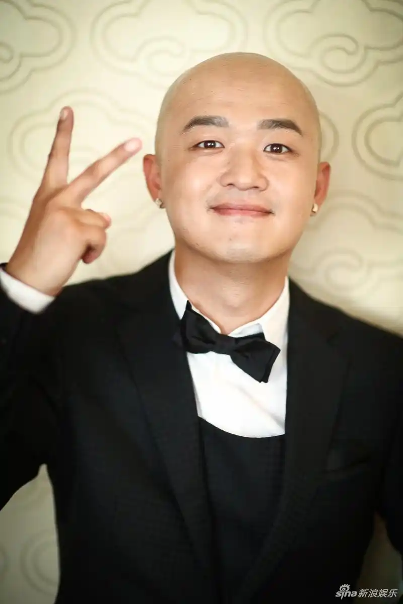 组图:对话《胖子行动队》包贝尔 不敢和黄渤比_高清图集_新浪网