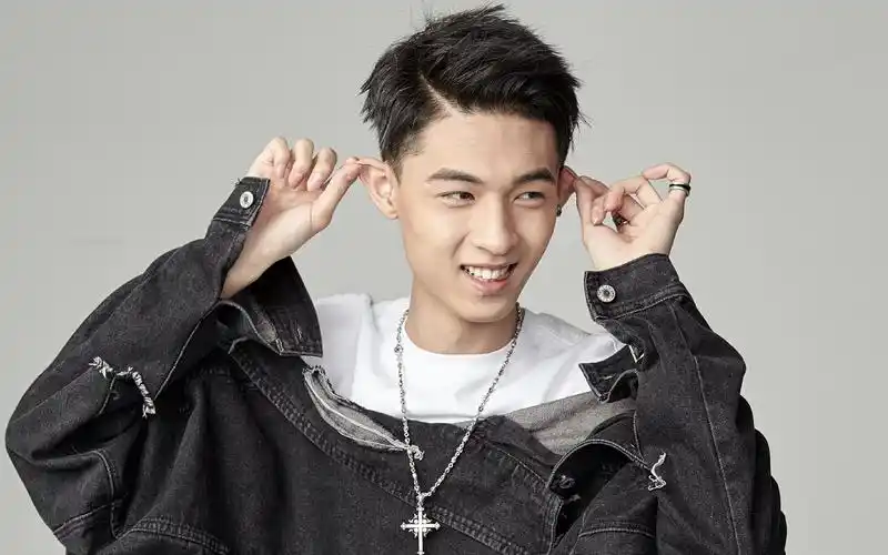 为什么说秦霄贤最有女人缘除了长得帅内心还住着一个小公主