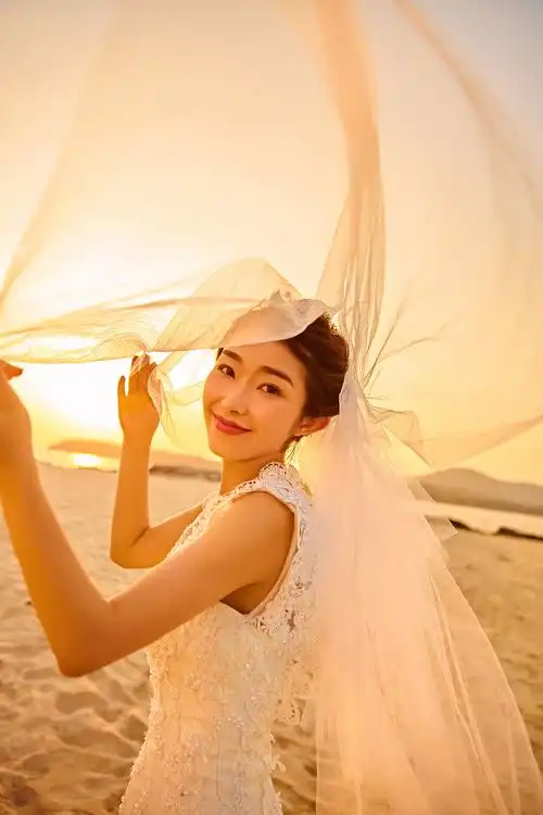 灰豆修图工作室的写真摄影作品《婚纱》