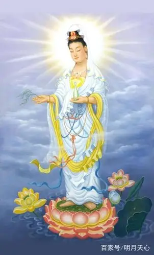 再怎麼求神拜佛也是无益的 我们拜观音菩萨 观音菩萨手中总是手持净瓶