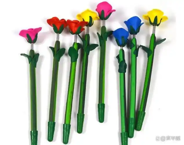 你是否想过如何将空笔芯变废为宝,创作出别具一格的手工艺品呢?