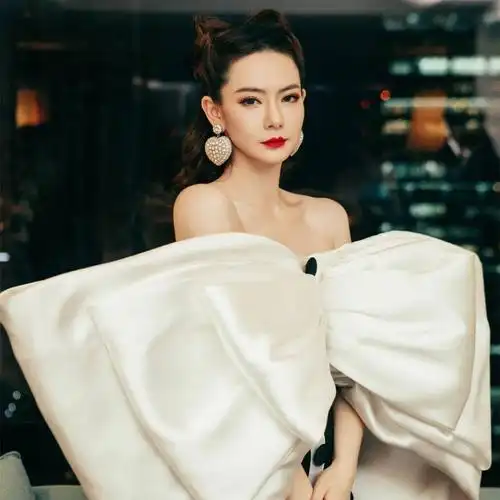 【微信头像】戚薇