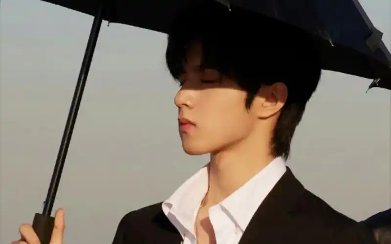 【刘耀文·荣梓杉】合作拍摄《无间道》海报,超帅的两个小朋友,出片率