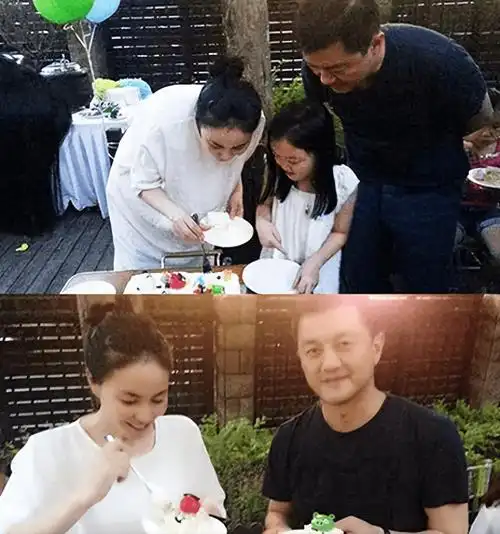 17岁李嫣兔唇消失长变样了,浓妆墨镜穿皮草,侧脸也太像王菲了