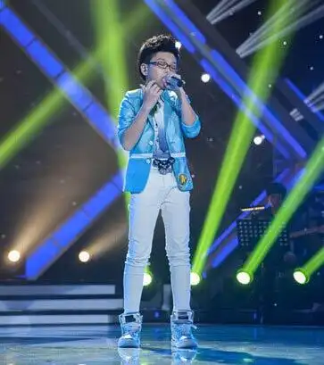 《新声代》余家辉挑战张杰 突发状况失声痛哭