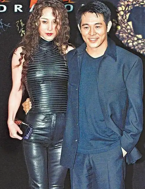 可怜的利智连周润发和曾志伟都欺负我只有哥哥真心对我好