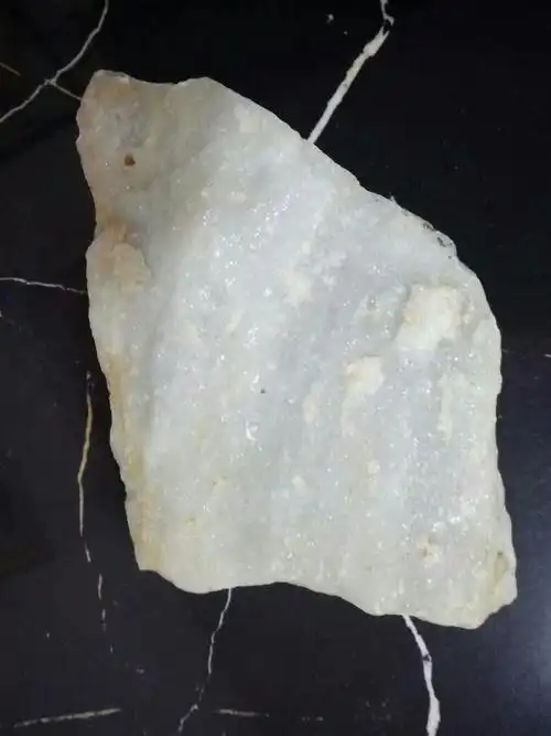 这种白色的是什么石头7