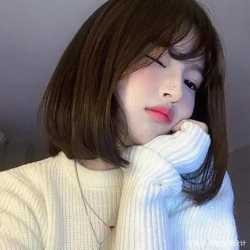 款发型适合自己,又想要减龄,又要好打理,还要看起来非常的显年轻气质
