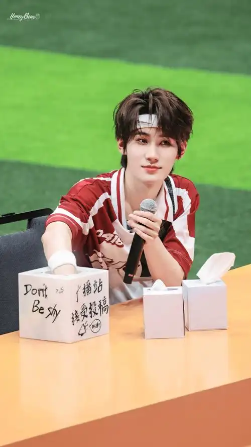 张真源超话99#张真源奔跑吧#98#张真源 水巴掌#    射进你心里