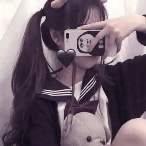 手机挡脸女生头像