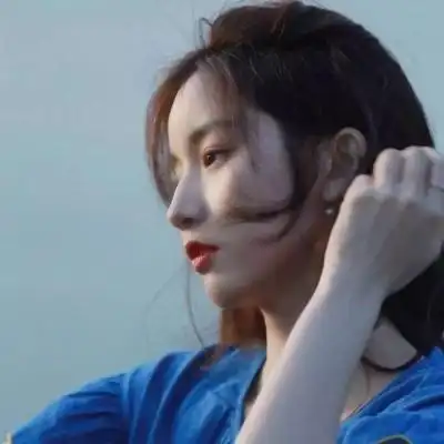 扣扣女生头像冷艳高贵高清优雅知性高贵冷艳美女头像图片