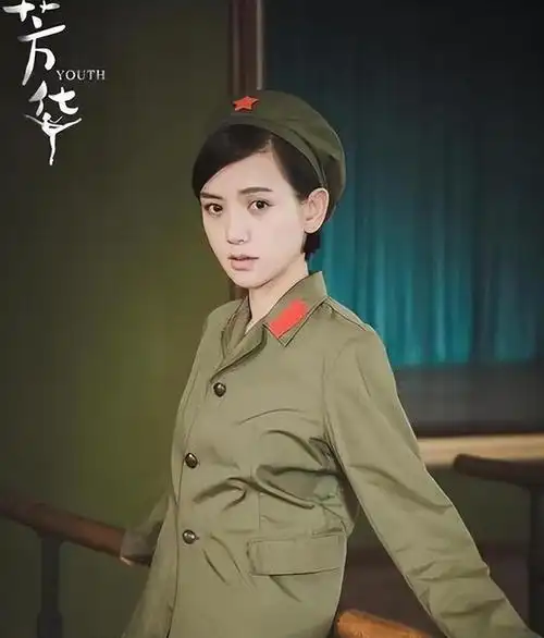 离婚4年,48岁刘恺威承认与《芳华》女演员李晓峰的恋情,女方和杨幂在