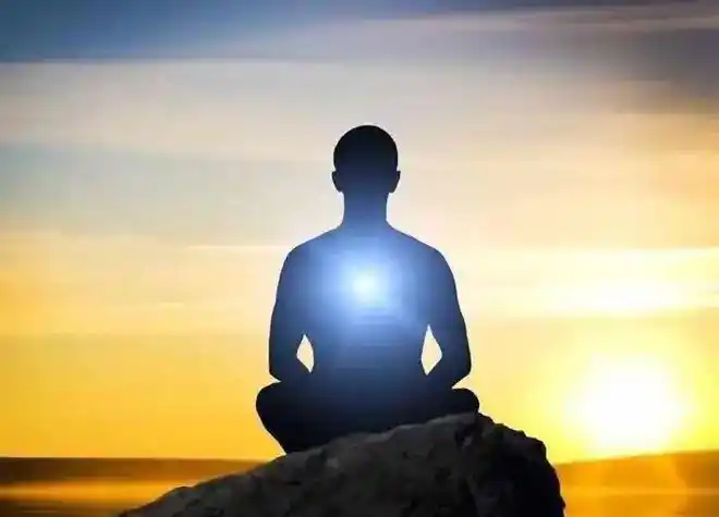 高僧盘腿打坐就是十天半月他们腿不麻吗