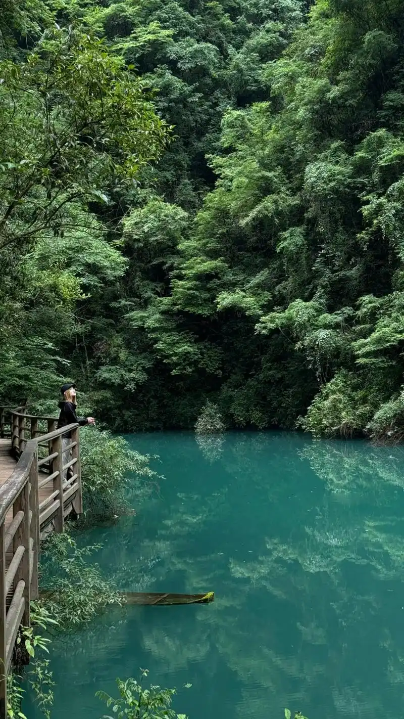 手机原图直出,湖南也有宝藏"绿宝石"风景