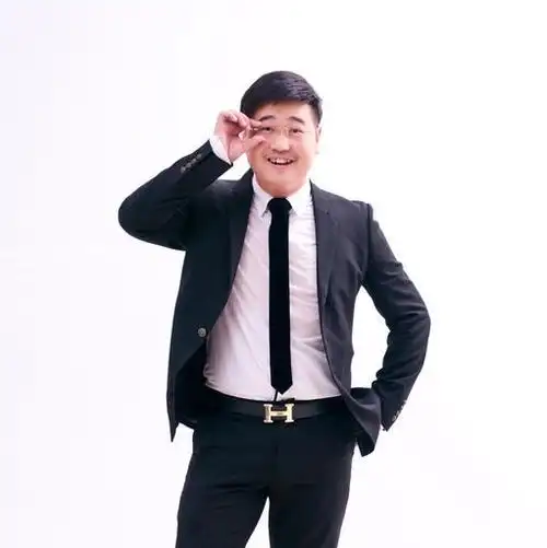 企查查-老板头像