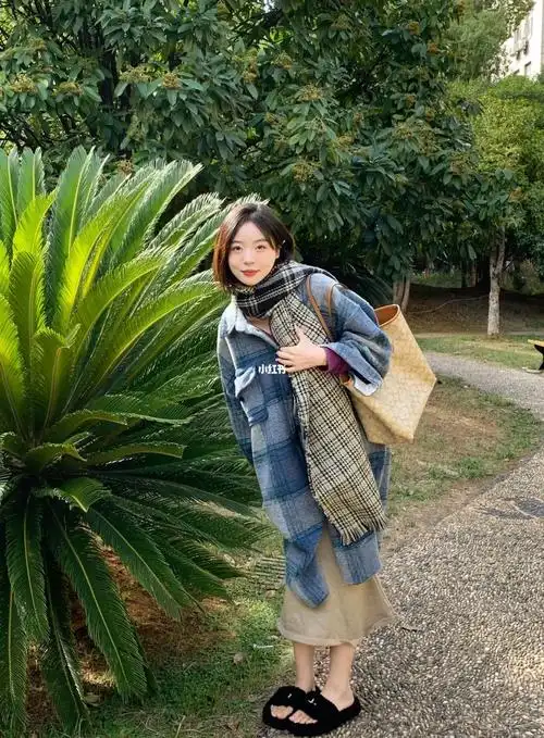 ootd素颜110斤女大学生上课穿搭