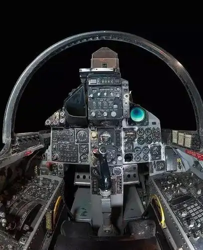 战斗机机舱,你见识过吗?