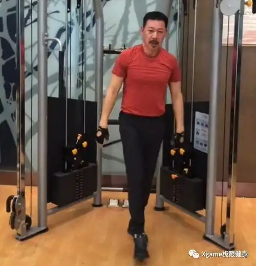 张丰毅你这是64岁的身体