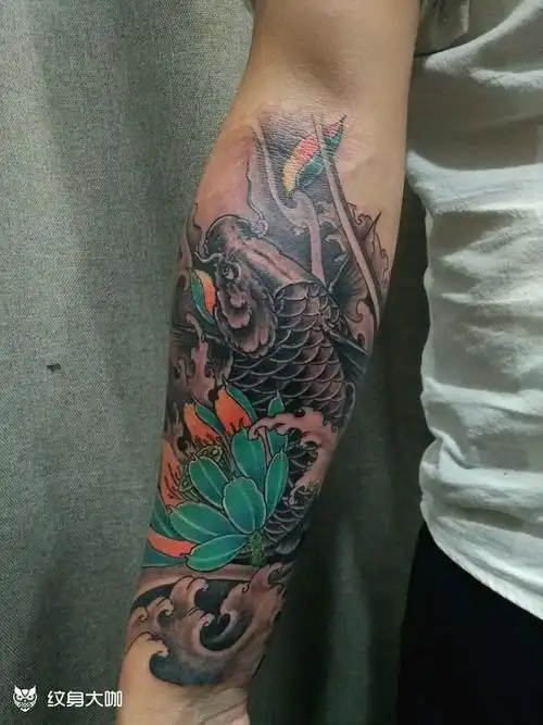 小臂鲤鱼_纹身图案手稿图片_雷鸣的纹身作品集
