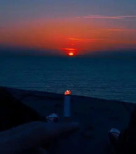 深夜丧系文案,孤独而忧伤,但能治愈很多人!