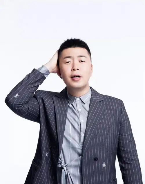 36岁杜海涛又瘦了,看了他的资产,才知道他的低调和聪明