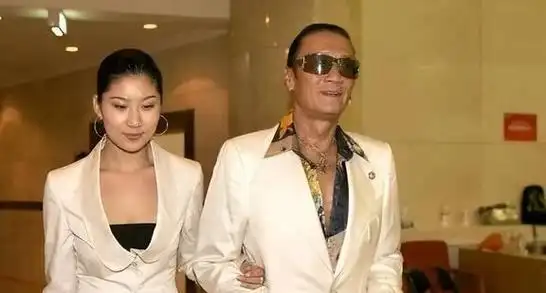 谢贤前女友coco12年青春换2千万分手费如今她怎样了