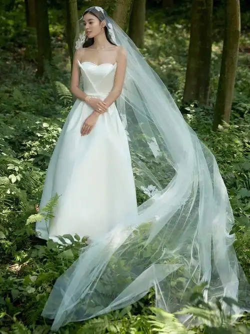 森系主纱婚纱照60森林里的专属仪式感