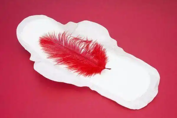 几岁初潮正常?什么是原发闭经?_月经