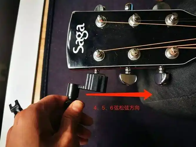 你知道如何正确地更换民谣吉他琴弦吗?学会这些自己动手不费劲