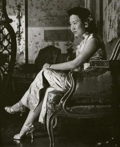 张学良曾经说:"于凤至是最好的夫人,赵一荻是最患难与共的妻子,贝太太