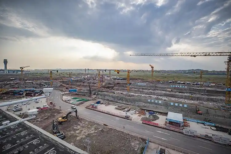 这是10月4日拍摄的重庆江北国际机场t3b项目施工现场.