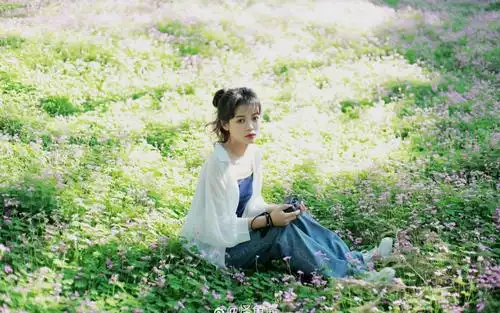 春日踏青森系少女甜美户外小清新写真,高清壁纸图片,清纯美女-回车