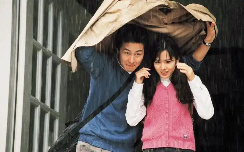 《假如爱有天意》:尘封已久的爱情故事 抚慰爱情遗憾的成人童话