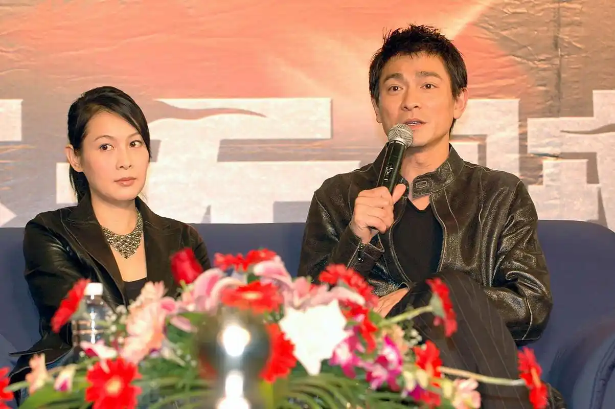 王宝强晒与刘德华刘若英19年合照!