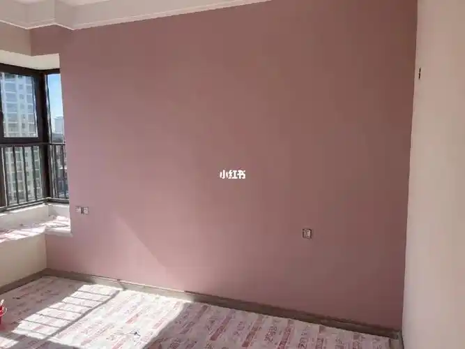 立邦蔷薇卧室背景墙居然跟色卡差好多