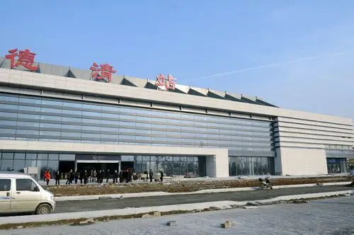 而宁杭客运专线(高铁)德清站点确定命名为德清站,位于德清县乾元镇