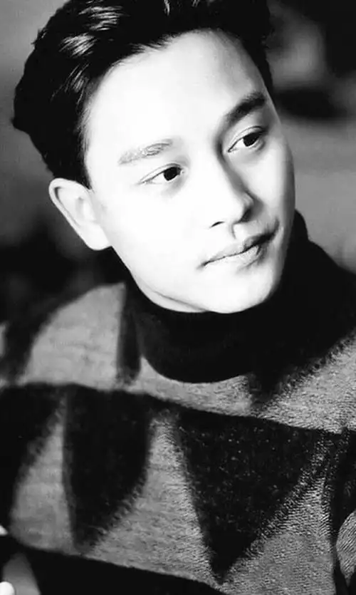 香港影视歌明星张国荣,因为精神压力大,产生厌世情绪,选择自杀结束了