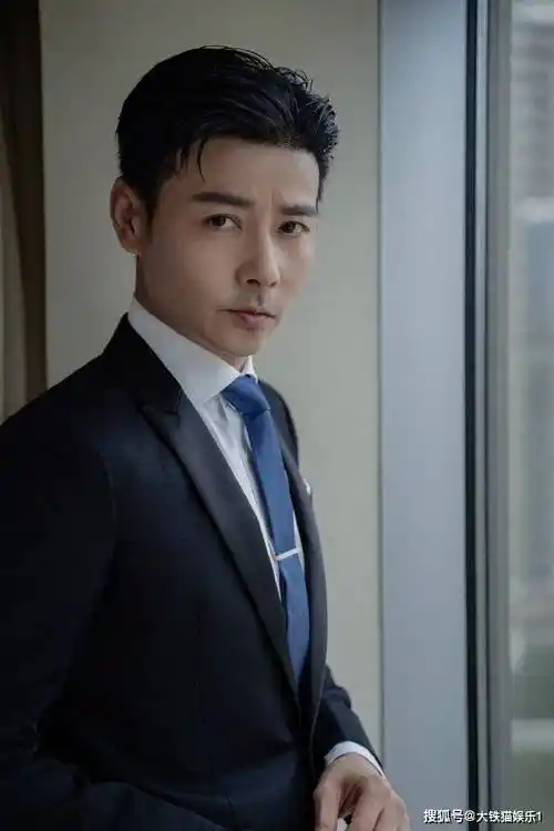 原创穿西装好看的中年男星只服这10位大叔们帅起来真没小鲜肉啥事