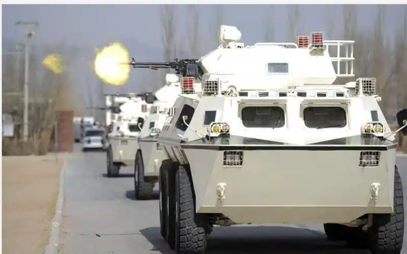 武警最豪华装备!搭载有重机枪还是水陆两栖的