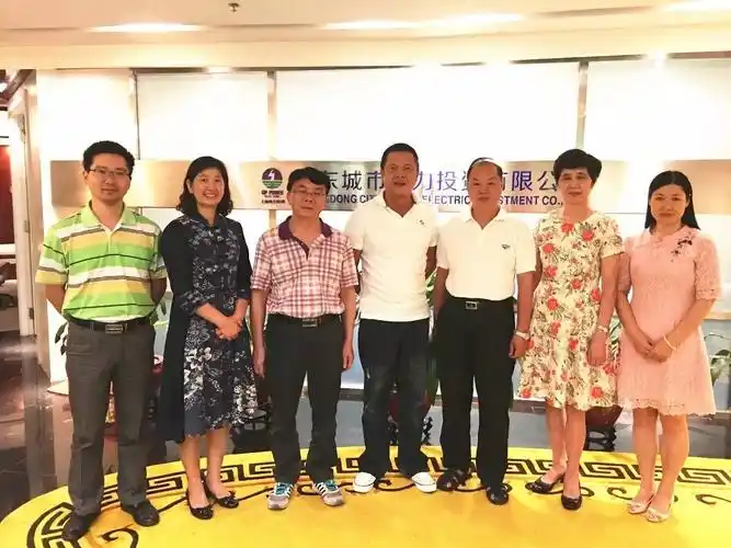 于敏之副会长对何董的创业历史及成绩表示赞许,并向何董介绍近期广州"