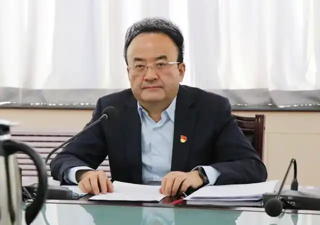 王国斌主持召开市政府党组党史学习教育专题民主生活会