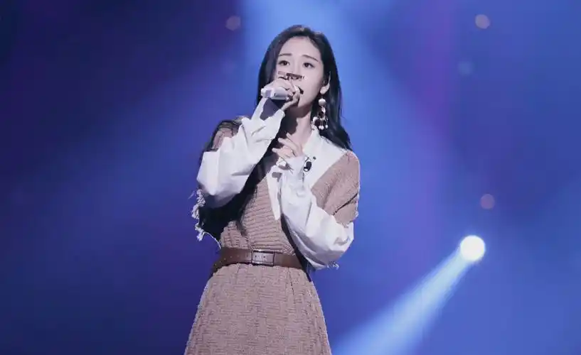 曝张碧晨3000w买冠军,67那英为其淘汰魏雪漫,停播疑因导师罢录_实力