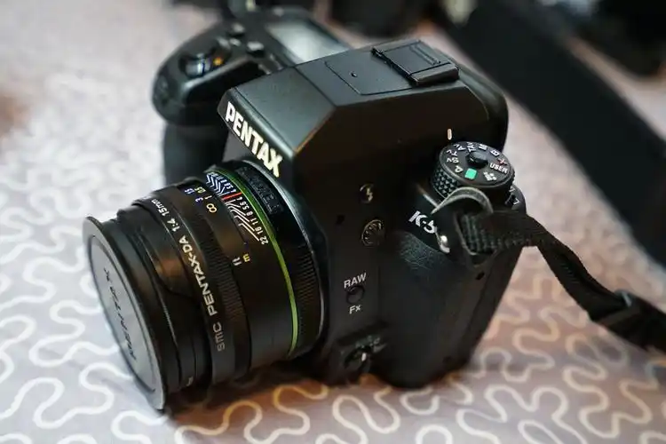 自用宾得 k5出售,另有da35 f2.8小薇头da15 f4两个镜头