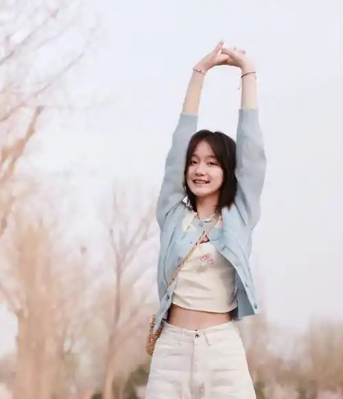 以纪姿含的名气,如果想要继续拍戏的话,资源也是非常充足的,只是如今