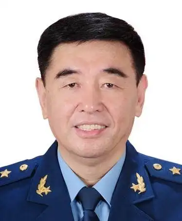 解放军五大战区空军司令员及政委名单公布