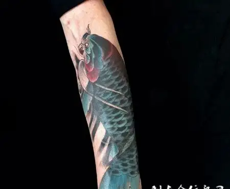 转运锦鲤,手臂鲤鱼纹身图案
