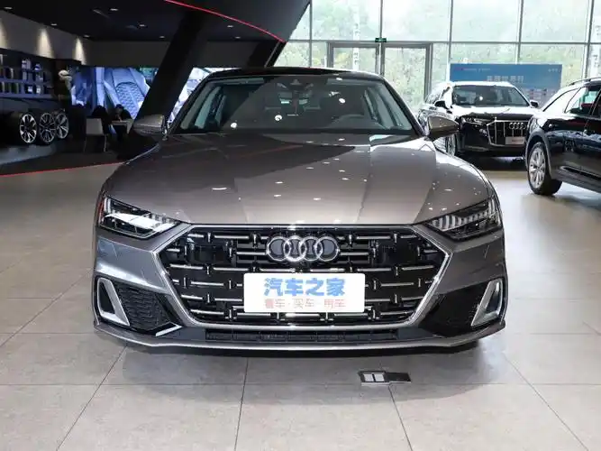 上汽奥迪 奥迪a7l 2022款 45 tfsi s-line 筑梦未来版